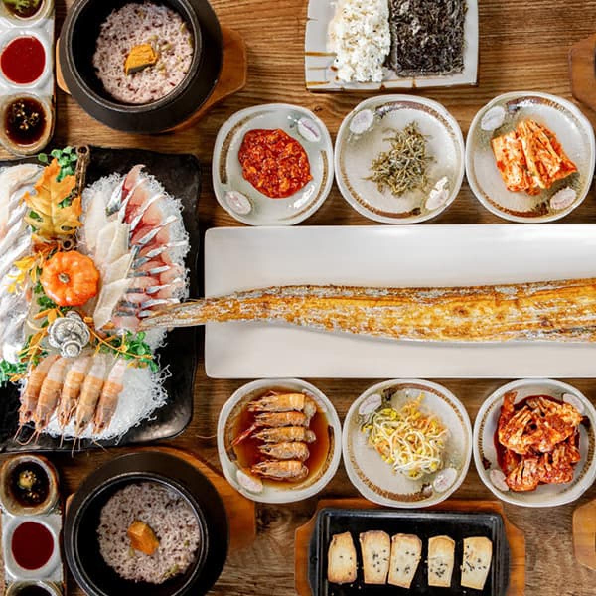 뜰에 식사권