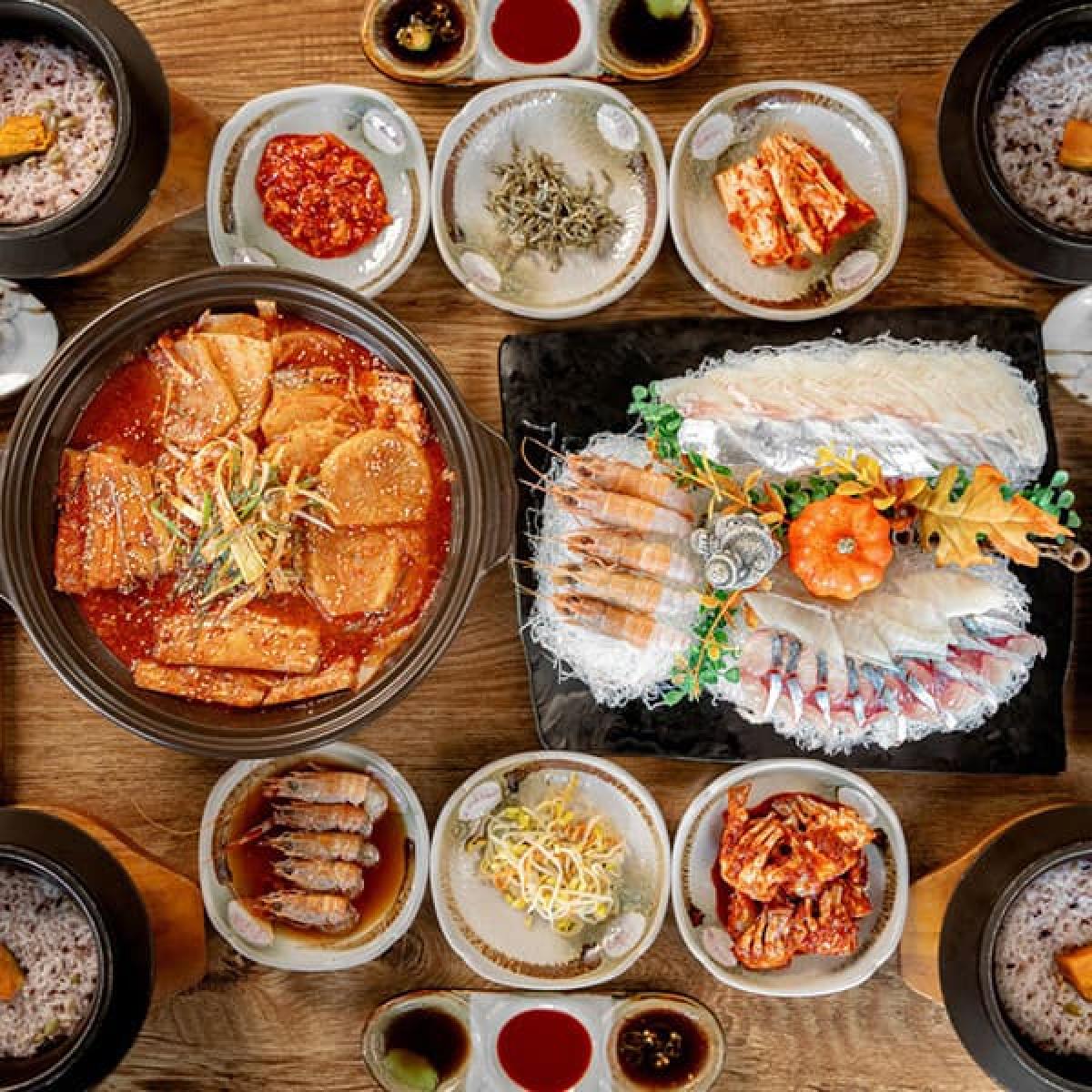 뜰에 식사권
