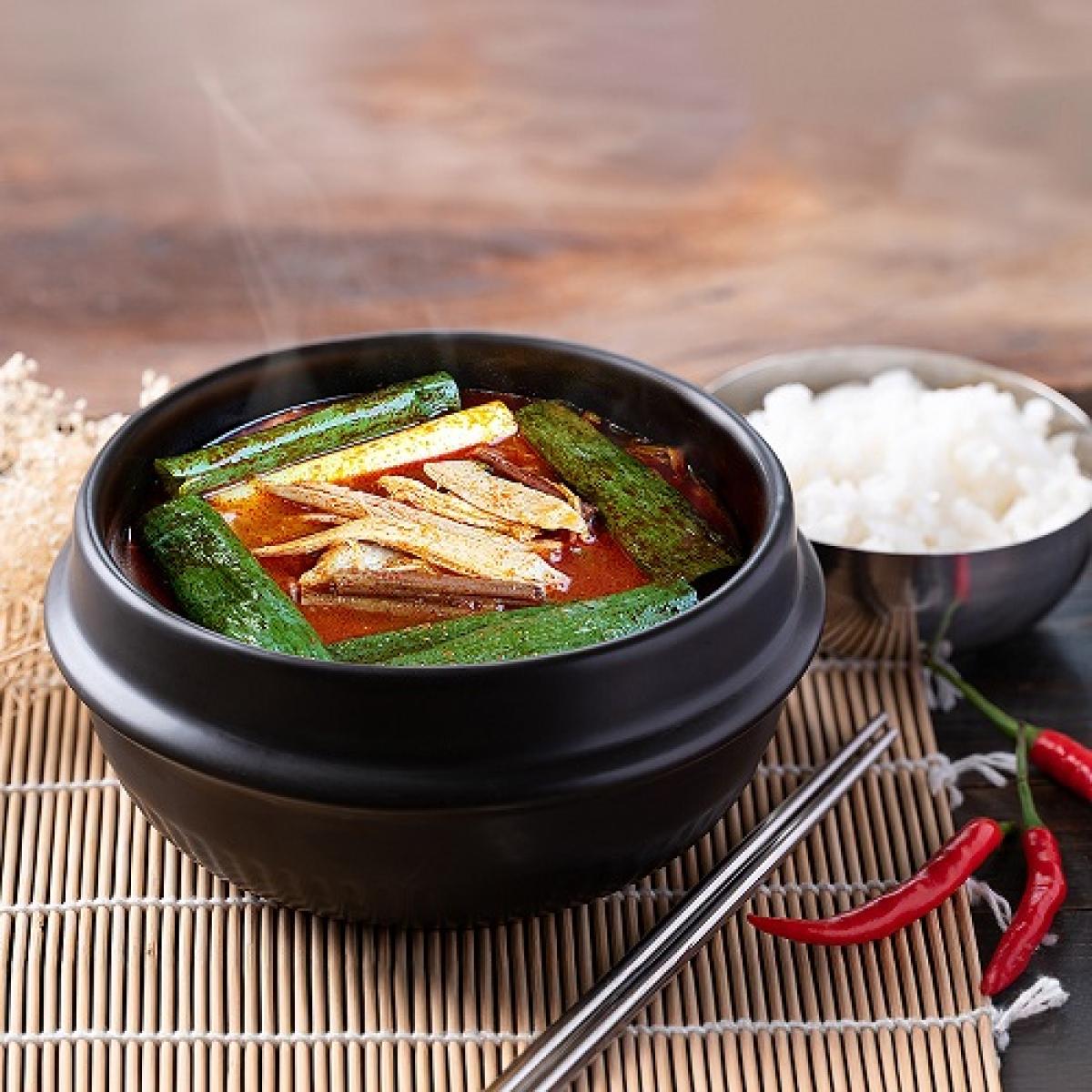 동물복지 제주 씨암닭 얼큰 칼칼 육개장 700g 2팩